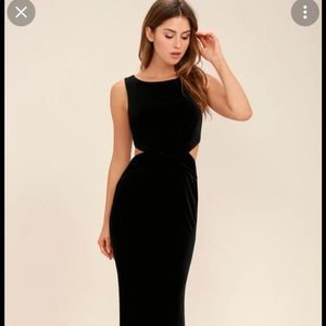 Lulu’s Reach Out Black Velvet Maxi Dress S